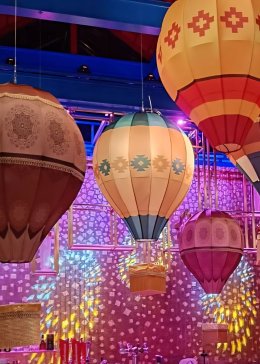 ผลิตโคมไฟตกแต่งร้านอาหาร บอลลูนยักษ์พิเศษ |  โดยเสถียรโคมไฟ