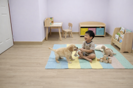 ตัวอย่างการปูพื้นกระเบื้องยาง SPC ลายไม้