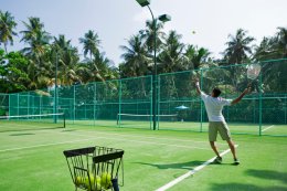 Dusit Thani Maldives รีสอร์ตที่ตั้งอยู่ในเขตสงวนชีวมณฑลแห่งแรก และแห่งเดียวในโลก