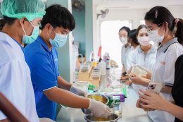 คลินิกการแพทย์แผนจีนหัวเฉียว ต้อนรับนักศึกษาแพทย์แผนจีน มหาวิทยาลัยหัวเฉียวเฉลิมพระเกียรติ ในโอกาสศึกษาดูงาน ณ ศูนย์การเรียนรู้สมุนไพรจีนแบบครบวงจร