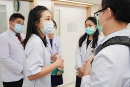 คลินิกการแพทย์แผนจีนหัวเฉียว ให้การต้อนรับคณะจากศูนย์การแพทย์กาญจนาภิเษก ในโอกาสเข้าศึกษาดูงานการจัดบริการด้านการแพทย์แผนจีน