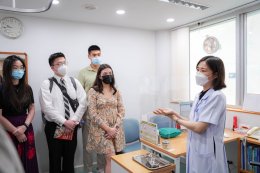 คลินิกการแพทย์แผนจีนหัวเฉียว ให้การต้อนรับอาจารย์และนักศึกษาคณะพยาบาล จากมหาวิทยาลัยเพนซิลเวเนีย เข้าเยี่ยมชมและศึกษาดูงานด้านการแพทย์แผนจีน