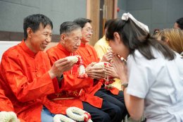 คลินิกการประกอบโรคศิลปะ สาขาการแพทย์แผนจีนหัวเฉียว จัดพิธีไหว้ครูหัวเฉียวแพทย์จีน ประจำปี 2567