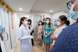 มูลนิธิกรมการแพทย์ทหารบก ร่วมกับโรงเรียนเสนารักษ์ คลินิกการประกอบโรคศิลปะ สาขาการแพทย์แผนจีนหัวเฉียว และมหาวิทยาลัยการแพทย์แผนจีนเทียนจิน จัดอบรมหลักสูตรแพทย์ฝังเข็ม รุ่นที่ 18