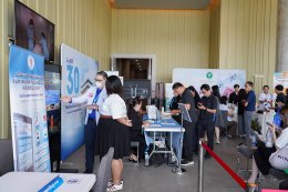 คลินิกการแพทย์แผนจีนหัวเฉียว ร่วม มหกรรมส่งเสริมสุขภาพ ณ รัฐสภา