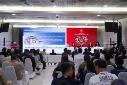 คลินิกการแพทย์แผนจีนหัวเฉียว ร่วมกับมูลนิธิป่อเต็กตึ๊ง แถลงผลงานช่วยเหลือสังคม ปี 67 พร้อมเดินหน้าดูแลประชาชนชาวไทยด้วยศาสตร์การแพทย์แผนจีน