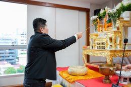 คลินิกการแพทย์แผนจีนหัวเฉียวจัดพิธีเจริญพระพุทธมนต์และสักการะสิ่งศักดิ์สิทธิ์ประจำคลินิกฯ เนื่องในโอกาสครบรอบ 30 ปีแห่งการก่อตั้ง
