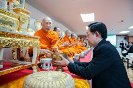 คลินิกการแพทย์แผนจีนหัวเฉียวจัดพิธีเจริญพระพุทธมนต์และสักการะสิ่งศักดิ์สิทธิ์ประจำคลินิกฯ เนื่องในโอกาสครบรอบ 30 ปีแห่งการก่อตั้ง
