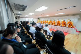 คลินิกการแพทย์แผนจีนหัวเฉียวจัดพิธีเจริญพระพุทธมนต์และสักการะสิ่งศักดิ์สิทธิ์ประจำคลินิกฯ เนื่องในโอกาสครบรอบ 30 ปีแห่งการก่อตั้ง