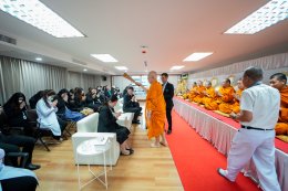 คลินิกการแพทย์แผนจีนหัวเฉียวจัดพิธีเจริญพระพุทธมนต์และสักการะสิ่งศักดิ์สิทธิ์ประจำคลินิกฯ เนื่องในโอกาสครบรอบ 30 ปีแห่งการก่อตั้ง