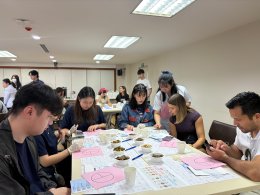 เมื่อหัวลำโพงไม่ได้เล่าแค่เรื่องรถไฟ แต่เล่าเรื่อง สุขภาพ ผ่านศาสตร์การแพทย์แผนจีน