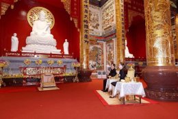 คลินิกการประกอบโรคศิลปะ สาขาการแพทย์แผนจีนหัวเฉียว ร่วมเฝ้าทูลละอองธุลีพระบาทรับเสด็จ พระบาทสมเด็จพระเจ้าอยู่หัว และสมเด็จพระนางเจ้าฯ พระบรมราชินี ในโอกาสเสด็จพระราชดำเนินทรงเปิด ศาลเจ้าไต้ฮงกงหยกขาว เฉลิมพระเกียรติ ๗๒ พรรษา