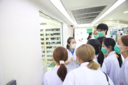 คลินิกการแพทย์แผนจีนหัวเฉียว เปิดบ้านต้อนรับนักศึกษาไทย-จีน  เรียนรู้สมุนไพรและการแพทย์แผนจีนจากของจริง