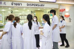 คลินิกการแพทย์แผนจีนหัวเฉียว เปิดบ้านต้อนรับนักศึกษาไทย-จีน  เรียนรู้สมุนไพรและการแพทย์แผนจีนจากของจริง