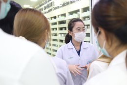 คลินิกการแพทย์แผนจีนหัวเฉียว เปิดบ้านต้อนรับนักศึกษามหาวิทยาลัยรังสิต และวิทยาลัยพยาบาลกองทัพเรือ ศึกษาดูงานแพทย์แผนจีน