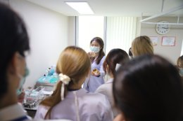 คลินิกการแพทย์แผนจีนหัวเฉียว เปิดบ้านต้อนรับนักศึกษามหาวิทยาลัยรังสิต และวิทยาลัยพยาบาลกองทัพเรือ ศึกษาดูงานแพทย์แผนจีน