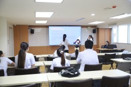 คลินิกการแพทย์แผนจีนหัวเฉียว จัดพิธีปฐมนิเทศนักศึกษาฝึกงาน คณะการแพทย์แผนจีน รุ่นที่ 17 มหาวิทยาลัยหัวเฉียวเฉลิมพระเกียรติ