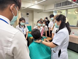 คลินิกการแพทย์แผนจีนหัวเฉียว เปิดบ้านต้อนรับนักศึกษามหาวิทยาลัยรังสิต และวิทยาลัยพยาบาลกองทัพเรือ ศึกษาดูงานแพทย์แผนจีน