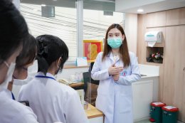 คลินิกการแพทย์แผนจีนหัวเฉียว ต้อนรับคณะอาจารย์และนักศึกษาหลักสูตรแพทย์แผนไทยประยุกต์ มหาวิทยาลัยมหิดล