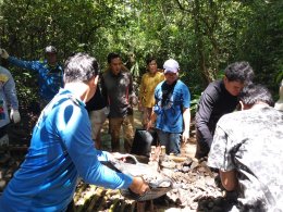 21, 24, 29 September 2020 at Thap Lan National Park in Prachin Buri  province to construct Check Dams and  make Artificial Salt Licks .