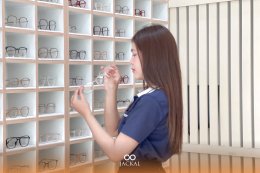 แจกพิกัดร้านแว่นขวัญใจเด็กแม่โจ้! ร้านแว่นตา Jackal สาขาแม่โจ้ (กาดโซนเหลือง) ตัดแว่นคุณภาพดี ราคาเป็นมิตร