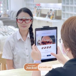 สายตาเริ่มพร่ามัว! ชวนแก๊งเพื่อนยกก๊วนมาตัดแว่นตาที่ ร้านแว่นตา Jackal เชียงใหม่