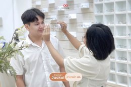 สายตาเริ่มพร่ามัว! ชวนแก๊งเพื่อนยกก๊วนมาตัดแว่นตาที่ ร้านแว่นตา Jackal เชียงใหม่