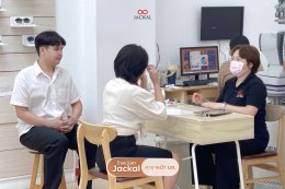 สายตาเริ่มพร่ามัว! ชวนแก๊งเพื่อนยกก๊วนมาตัดแว่นตาที่ ร้านแว่นตา Jackal เชียงใหม่