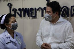 ร้านสหกรณ์ กรุงเทพ จำกัด บริจาคน้ำดื่ม อาหารแห้งและชุด PPE แก่โรงพยาบาล