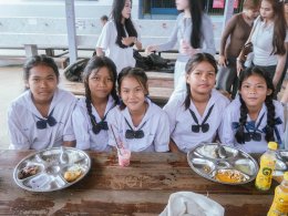 กิจกรรม สอนน้องพอเพียง ณ โรงเรียนวัดหนองมะค่า อำเภอโพธาราม จังหวัดราชบุรี