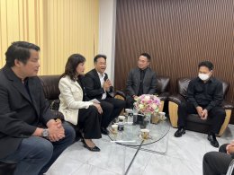 การเข้าพบผู้บริหาร วิทยาลัยเทคโนโลยีฐานเทคโนโลยี เพื่อสร้างเครือข่ายและการพัฒนาบัณฑิตที่มีคุณภาพ