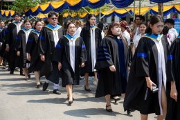 พิธีประสาทปริญญาบัตร ครั้งที่ 43