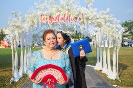 "ยินดีกับความสำเร็จที่แลกมาด้วยความมุ่งมั่น"