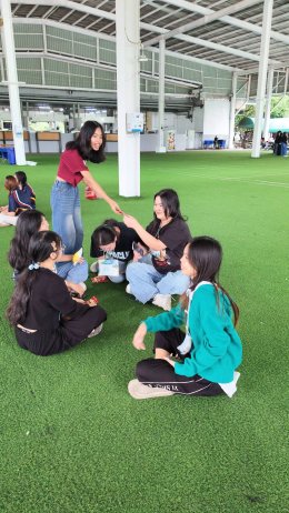 กิจกรรม "บริหารซ่า กีฬามันส์ สานสัมพันธ์รับน้องสู่ครอบครัวบริหาร" 