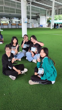 กิจกรรม "บริหารซ่า กีฬามันส์ สานสัมพันธ์รับน้องสู่ครอบครัวบริหาร" 