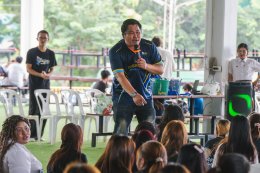 กิจกรรม "บริหารซ่า กีฬามันส์ สานสัมพันธ์รับน้องสู่ครอบครัวบริหาร" 