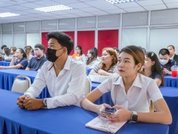 บรรยายพิเศษนอกเหนือจากบทเรียนในหัวข้อ Surviving The 2020s: Organizational Strategies for a New Era