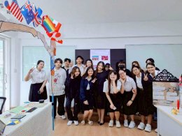 นิทรรศการ "เปิดโลกวัฒนธรรม หลากหลายอย่างกลมกลืน"