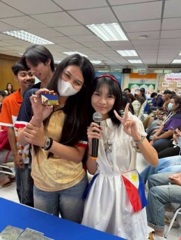 กิจกรรมร่วมกันออกแบบบูธวัฒนธรรมนานาชาติ 