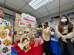 กิจกรรมร่วมกันออกแบบบูธวัฒนธรรมนานาชาติ 