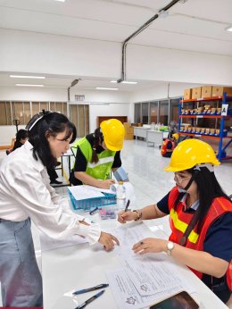 การทดสอบมาตรฐานฝีมือแรงงานแห่งชาติด้านโลจิสติกส์ สาขาอาชีพผู้ควบคุมสินค้าคงคลัง ระดับ 1