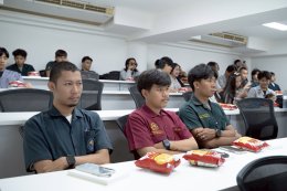 ประชาสัมพันธ์ หลักสูตรปริญญาโท ระบบการศึกษาทางไกลผ่านอินเทอร์เน็ต ให้กับนักศึกษาปริญญาตรีคณะวิศวกรรมศาสตร์ สาขาวิชาไฟฟ้า และสาขาวิชาโยธา