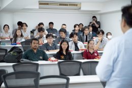 ประชาสัมพันธ์ หลักสูตรปริญญาโท ระบบการศึกษาทางไกลผ่านอินเทอร์เน็ต ให้กับนักศึกษาปริญญาตรีคณะวิศวกรรมศาสตร์ สาขาวิชาไฟฟ้า และสาขาวิชาโยธา