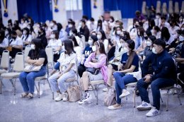 คณะบริหารธุรกิจ ร่วมกับ JOBBKK.COM จัดกิจกรรม “Live Life Loud ใช้ชีวิตให้ปังเมื่อฉันจบปริญาตรี” ภายใต้โครงการปัจฉิมนิเทศ ประจำปีการศึกษา 2565