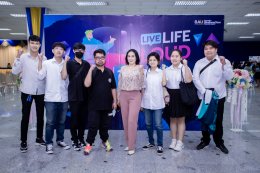 คณะบริหารธุรกิจ ร่วมกับ JOBBKK.COM จัดกิจกรรม “Live Life Loud ใช้ชีวิตให้ปังเมื่อฉันจบปริญาตรี” ภายใต้โครงการปัจฉิมนิเทศ ประจำปีการศึกษา 2565