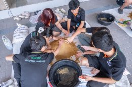 บริหารธุรกิจร่วมใจ ก่อเจดีย์ทรายต้อนรับสงกรานต์