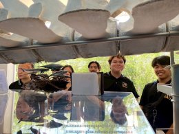 โครงการบริการวิชาการ ในหัวข้อ "การเพิ่มมูลค่าสินค้า, การต่อยอดเรือจำลองให้เป็นสินค้าพรีเมียม, การสร้างสรรค์สินค้าจากฝาขวดน้ำ" ณ ชุมชนบางหญ้าแพรก จ.สมุทรสาคร
