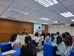 กิจกรรม "Ready To Work เตรียมความพร้อมสู่โลกอาชีพ" แก่นักศึกษาชั้นปีที่ 1 กลุ่ม1B1
