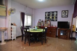 EHL-223487 หมู่บ้าน เลคไซด์วิลล์