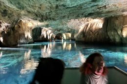 ทะเลสาบใต้ดินเซนต์ เลโอนาร์ด 